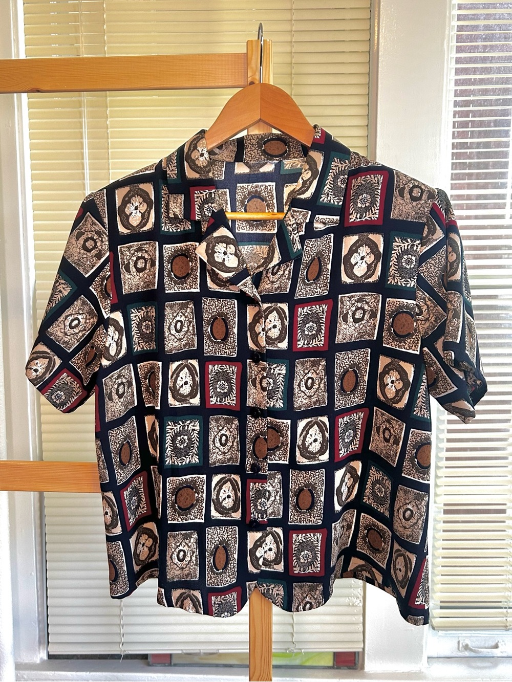 Vintage Cropped Woman’s Geometric Patterned Casual Button Down Shirt